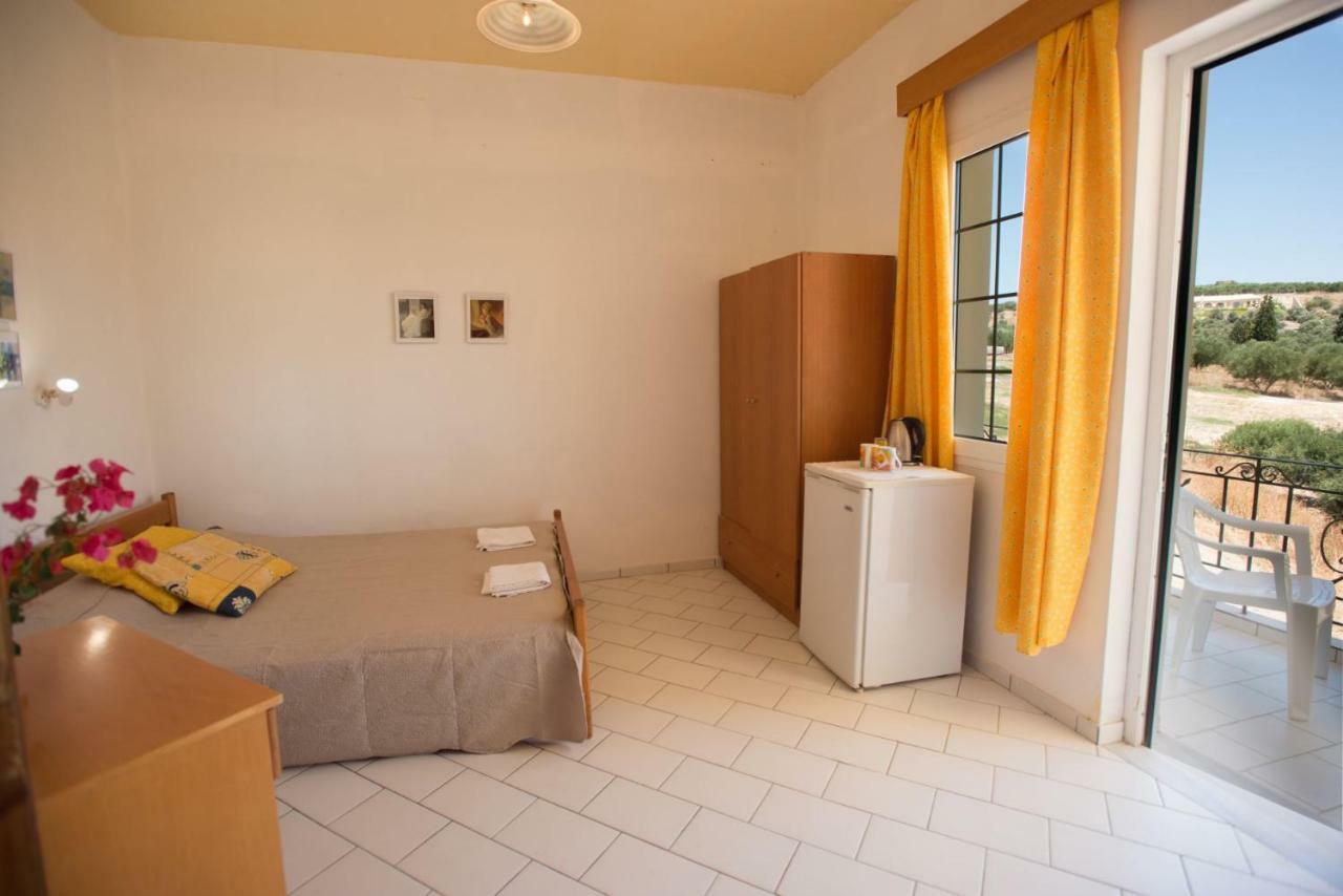 Kazakis Nikos Rooms Pitsidia Zimmer foto